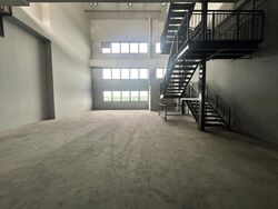 Carros Centre (D25), Factory #632862971